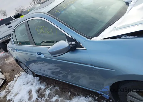 2011 Honda Accord 2.4 Ex-L from USA, damaged, VIN 1HGCP2F81BA120731